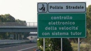 Scopriamo come funzionano i nuovi Tutor autostradali, già attivi su 22 tratte 1