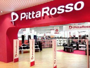 Pittarosso lancia il concorso "vinci con Reebok": in palio iPhone 8, gift card e una Fiat 500X 3