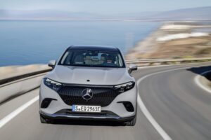 Mercedes EQS SUV ufficiale in Italia