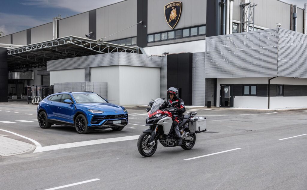 lamborghini ducati sistema di comunicazione auto moto CMC