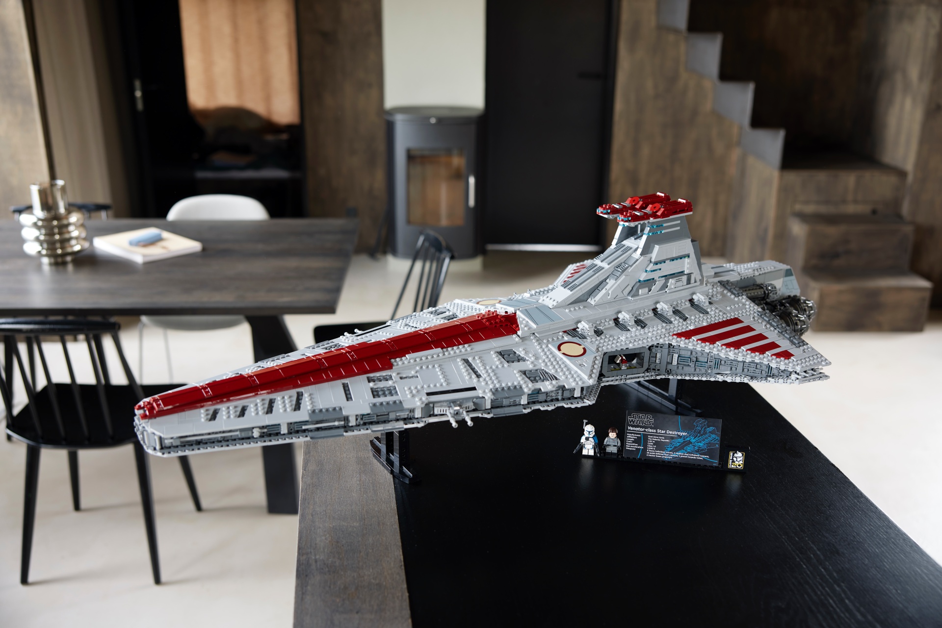 LEGO UCS Venator prende vita con interni personalizzati