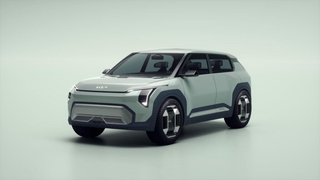 Il futuro elettrico di KIA passa per EV3, EV4 e EV5: due SUV compatti e una berlina 4