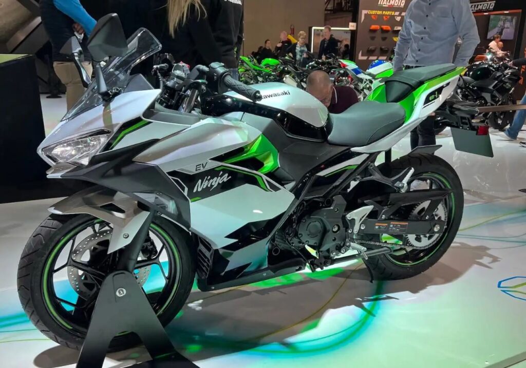 Kawasaki Ninja e-1