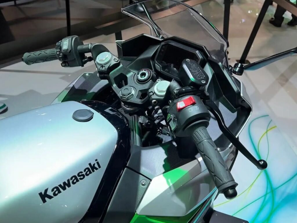 Kawasaki Ninja e-1