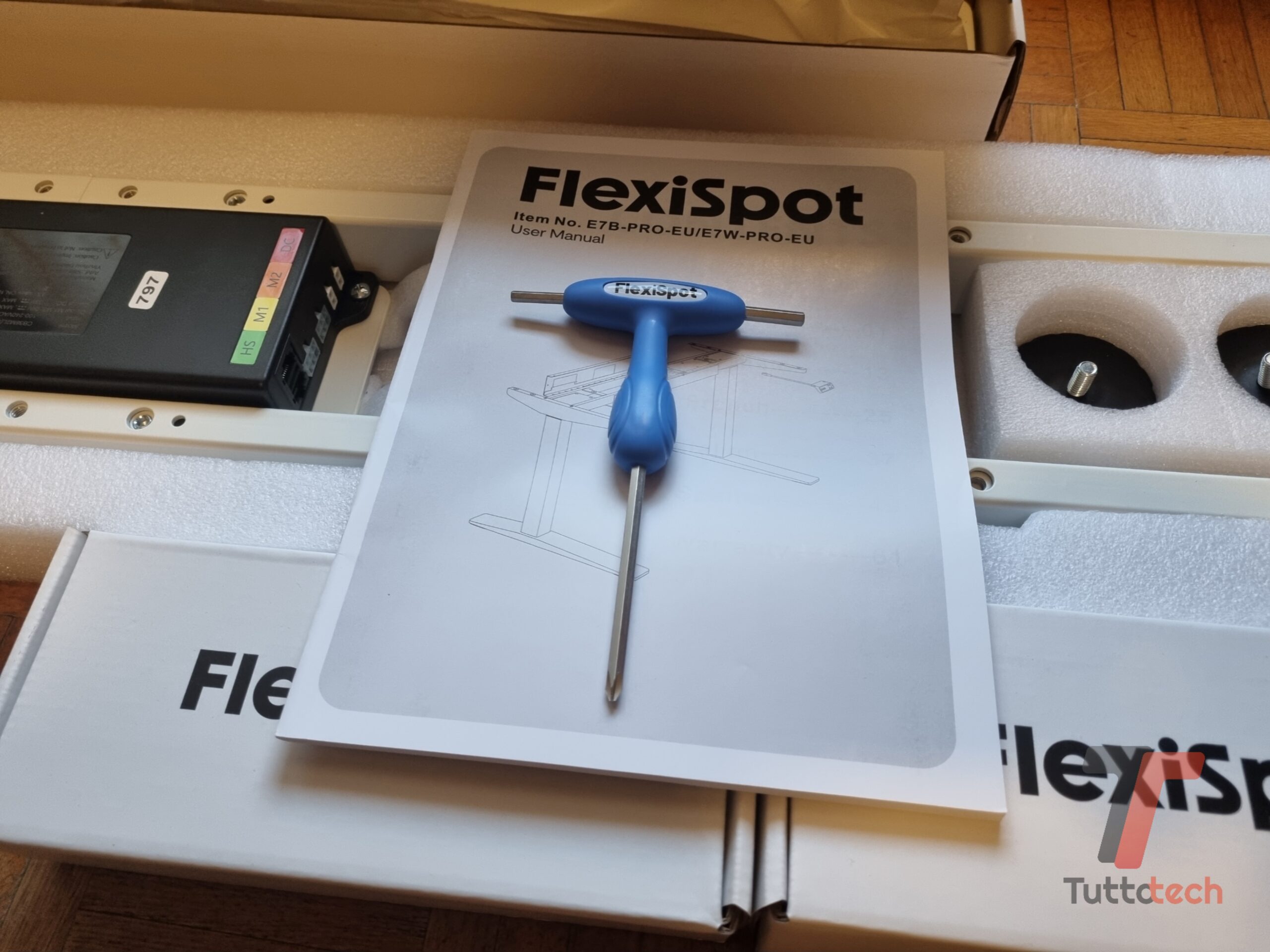 Recensione FlexiSpot E7-PRO: a che serve una scrivania con altezza  regolabile?