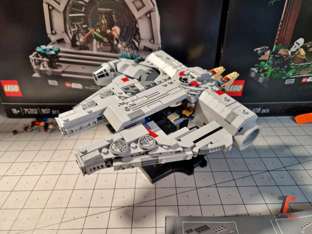 LEGO Millennium Falcon 75375