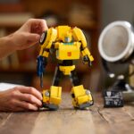 LEGO Icons TRANSFORMERS Bumblebee è pronto a far compagnia a Optimus Prime in nuove avventure 4