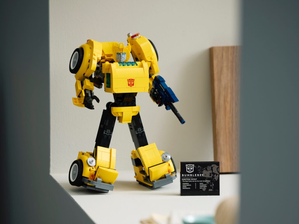 LEGO Icons TRANSFORMERS Bumblebee