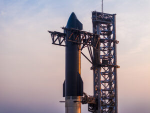Nuovo successo per SpaceX: Starship e Super Heavy tornati (quasi) interi sulla Terra  2