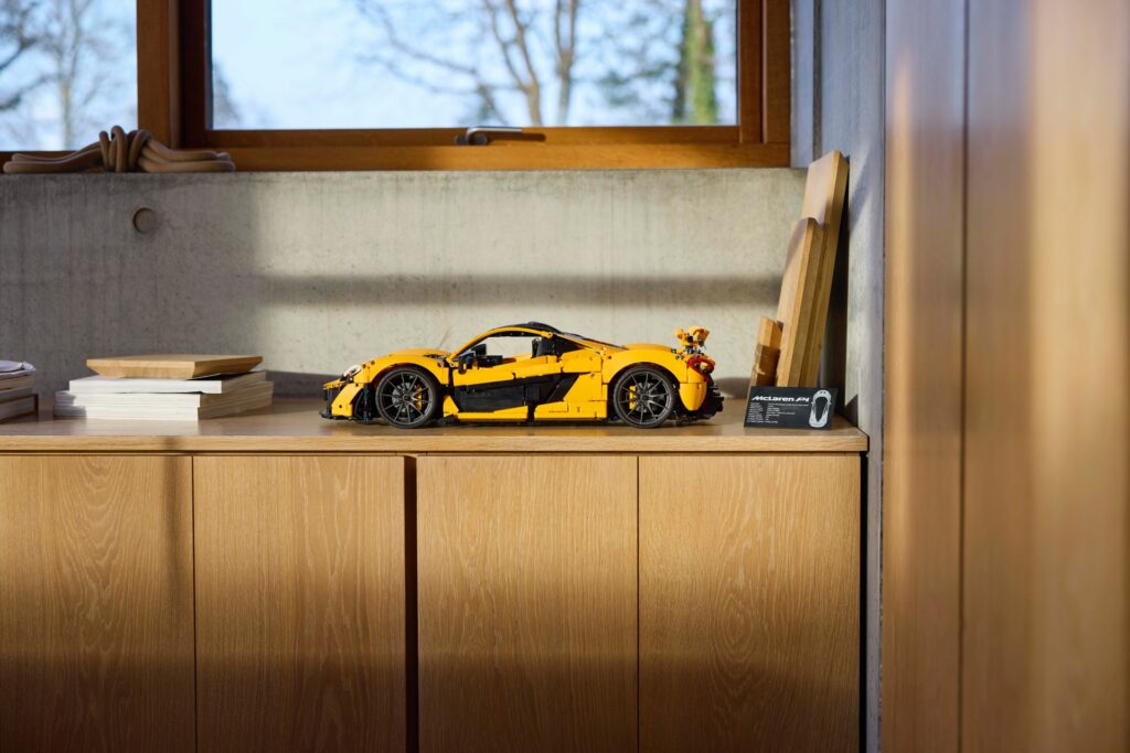 LEGO Technic McLaren P1