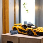 McLaren e il Gruppo Lego presentano un nuovo set dedicato alla McLaren P1 1