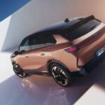 Opel Grandland al debutto: dettagli, prezzi e disponibilità del nuovo SUV elettrico 2