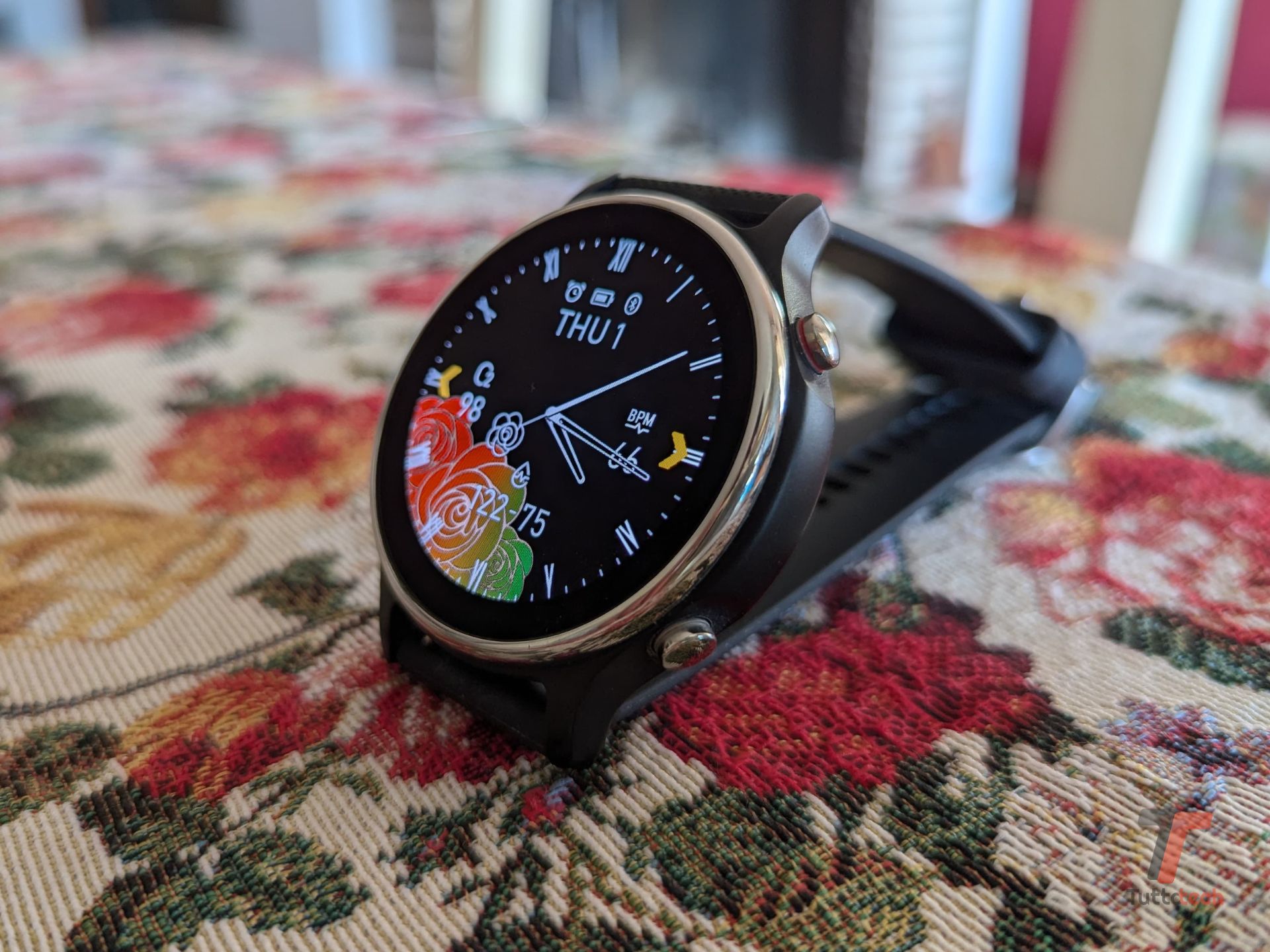 Recensione di ASUS VivoWatch 6: uno smartwatch che punta tutto sulla salute 3