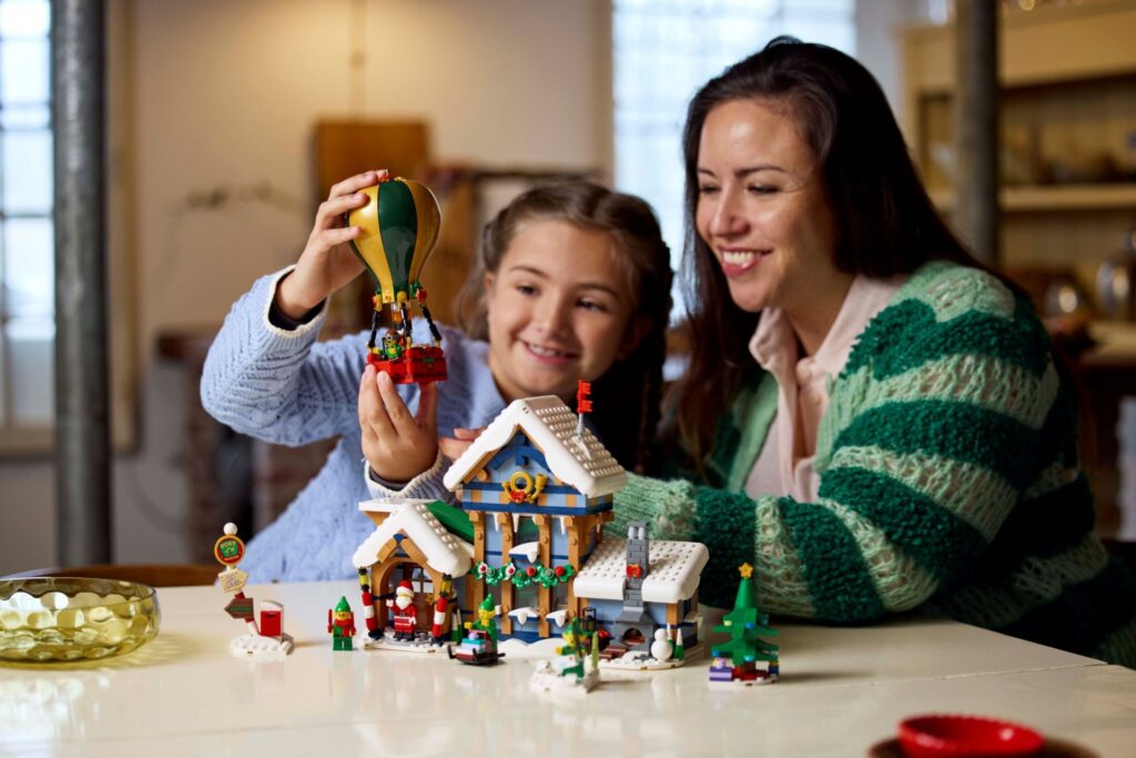 LEGO annuncia i nuovi set di Natale, disponibili a breve online 18