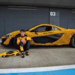 Lando Norris ha guidato una McLaren P1 costruita con LEGO Technic 2