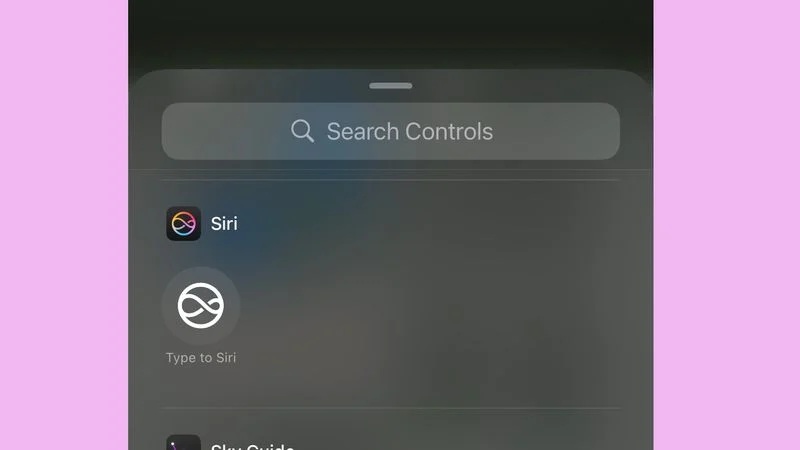 Apple iOS 18.2 DB1 - Centro di Controllo - Scrivi a siri