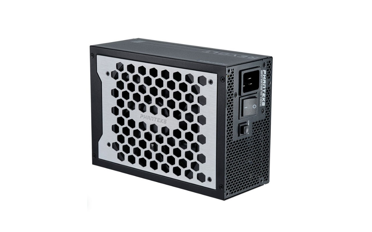 Phanteks Revolt 2200 top