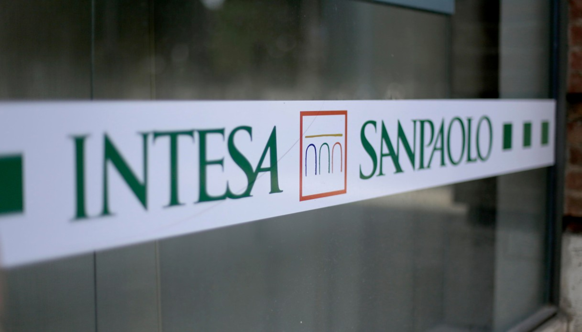 Intesa Sanpaolo cop