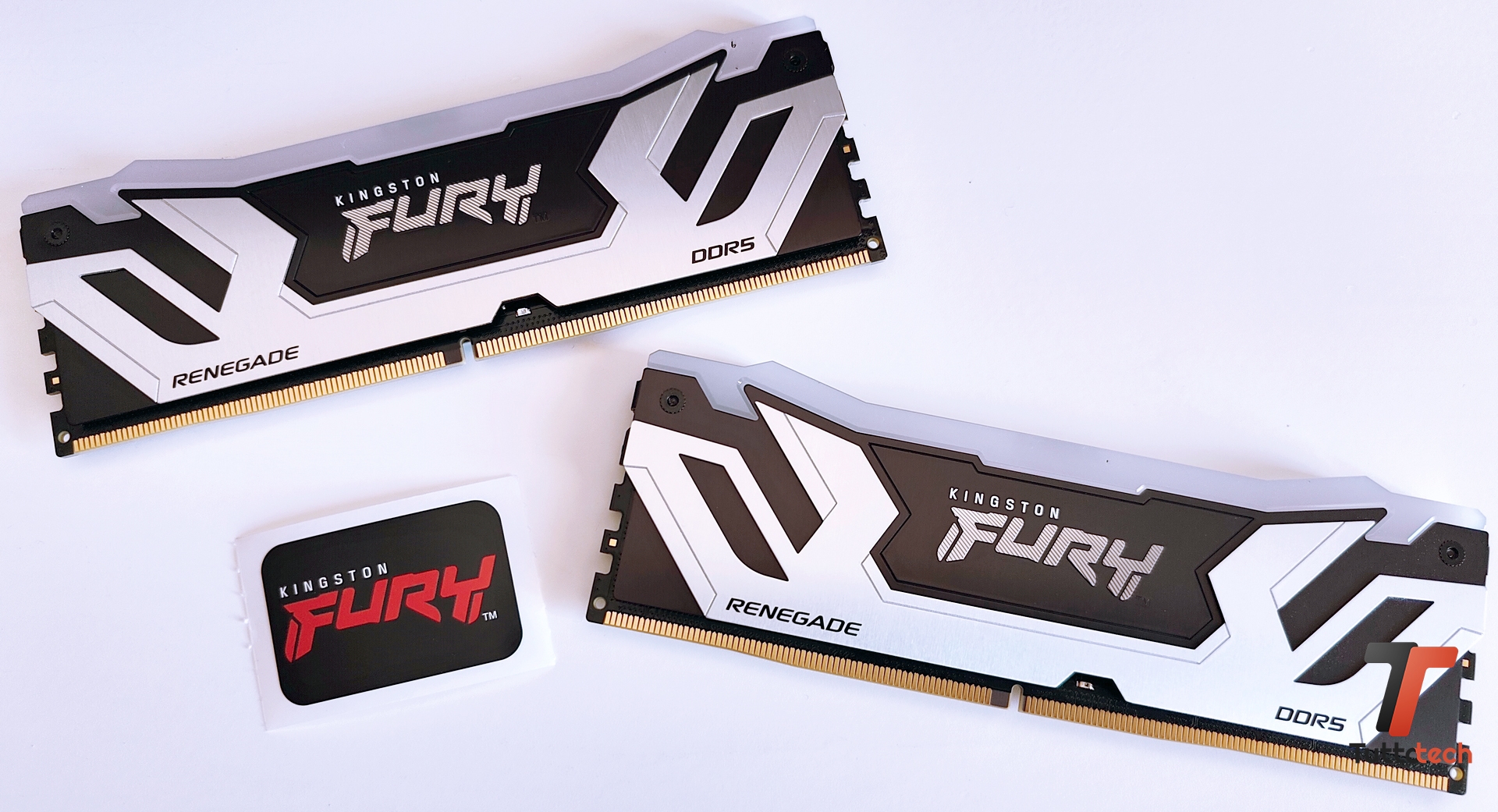 Kingston FURY Renegade RGB DDR5 CUDIMM 8.400 2