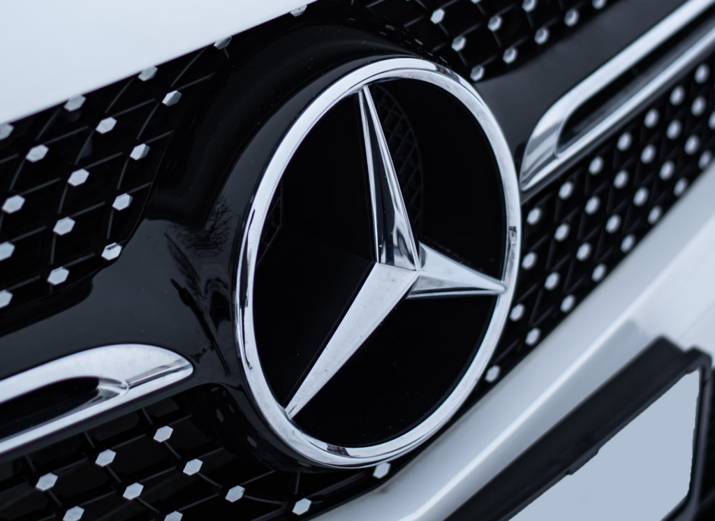 Mercedes-Benz e Google insieme per l'Automotive AI Agent con Gemini 1