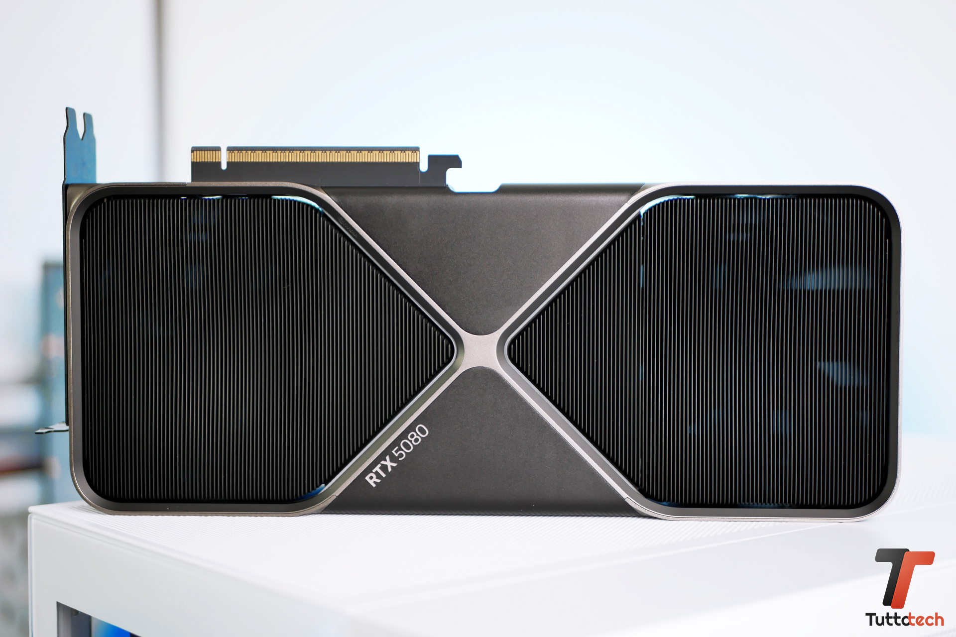 nvidia rtx 5080 founders edition recensione ttt